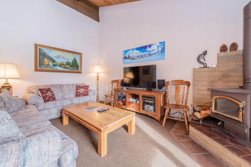 Chateau Blanc #13 Mammoth Lakes Quarto foto
